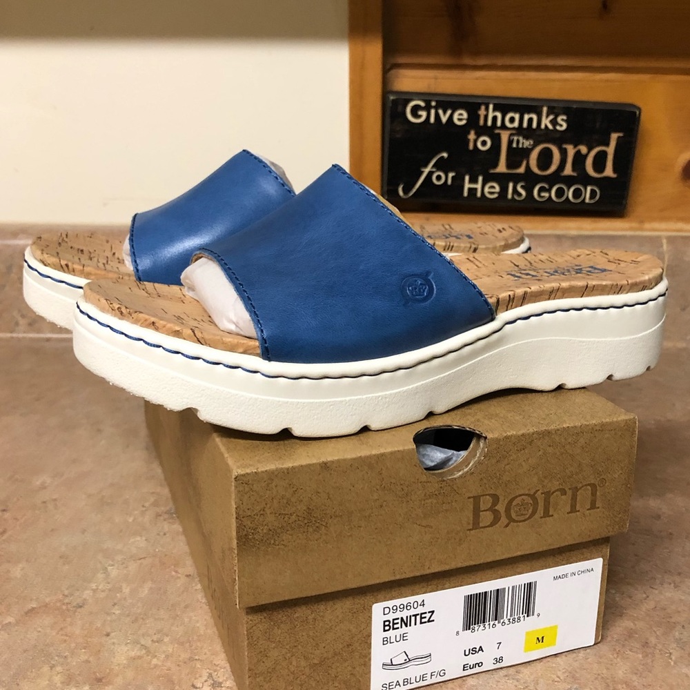 Born Benitez size 7 blue NIB